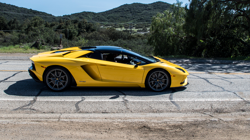 Illustration for article titled The $460,000 740 HP Lamborghini Aventador S Is Barely A Car